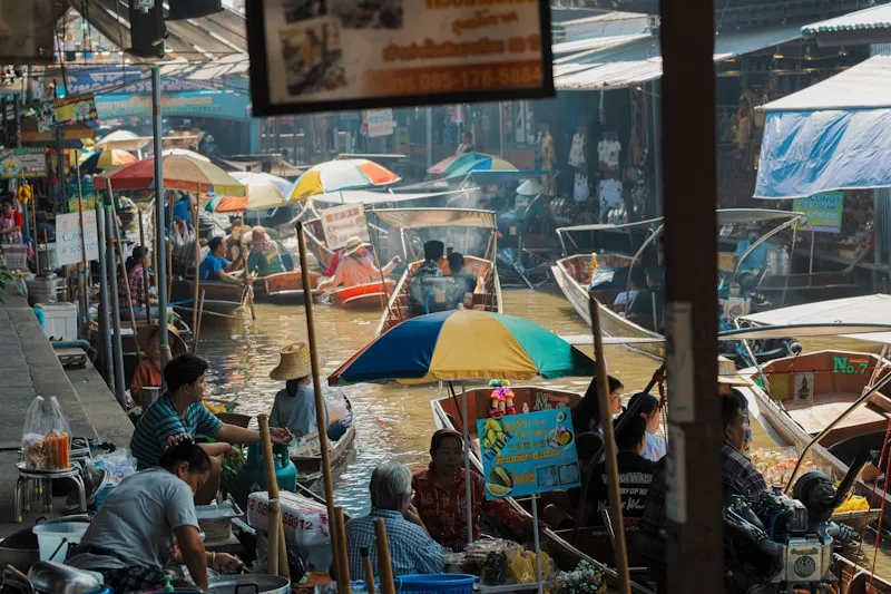Amphawa Floating Market